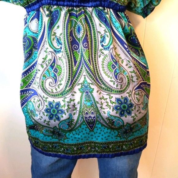 Rue 21 Top. Size Small - Picture 7 of 9